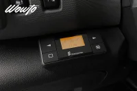 Renault Trafic 1.6 dCi 125HK L2 3-Sits /V-Inredd /Värmare 92kW thumbnail