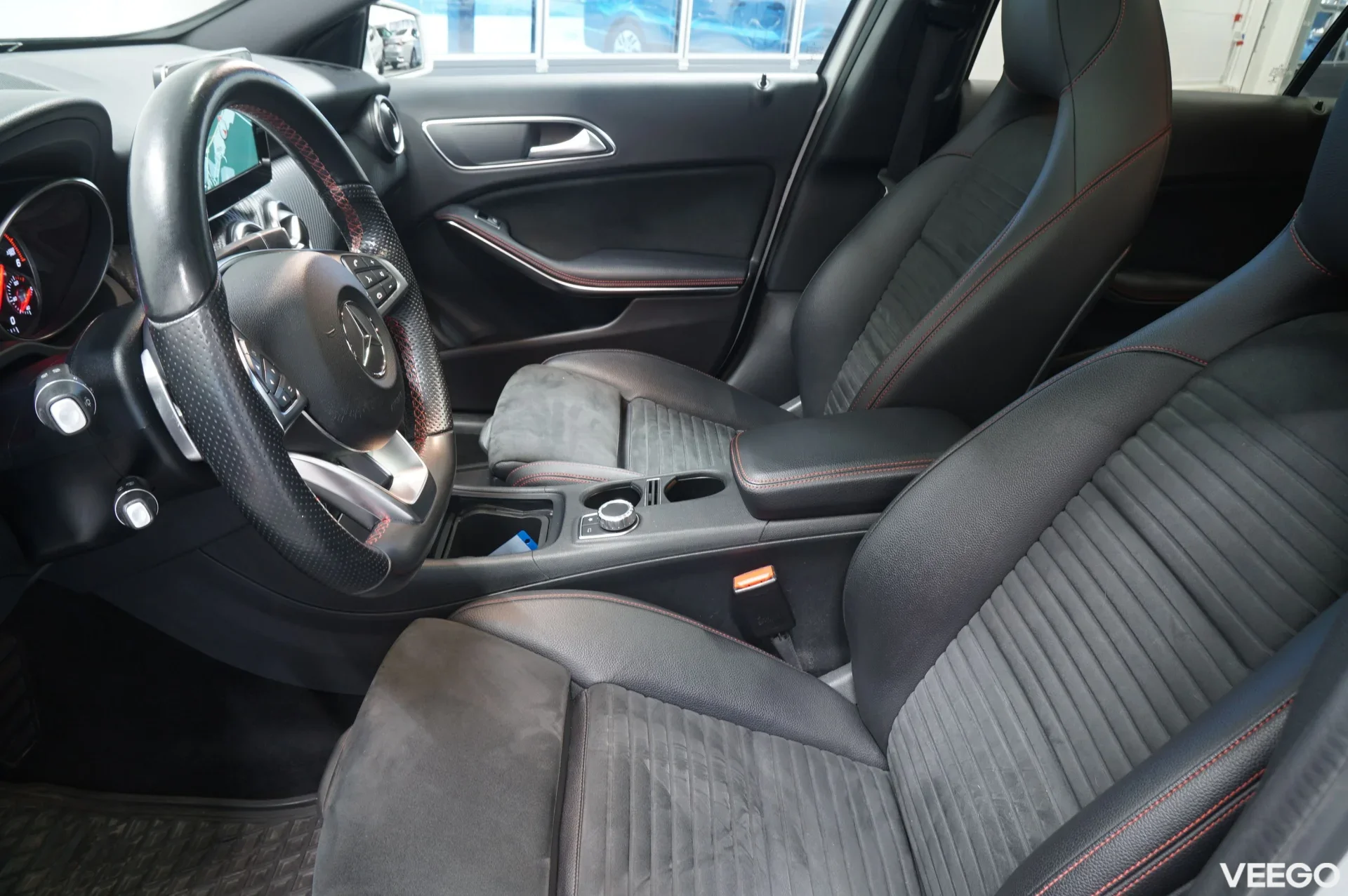 Mercedes-Benz A180 d AMG Pakett 1.5 80kW