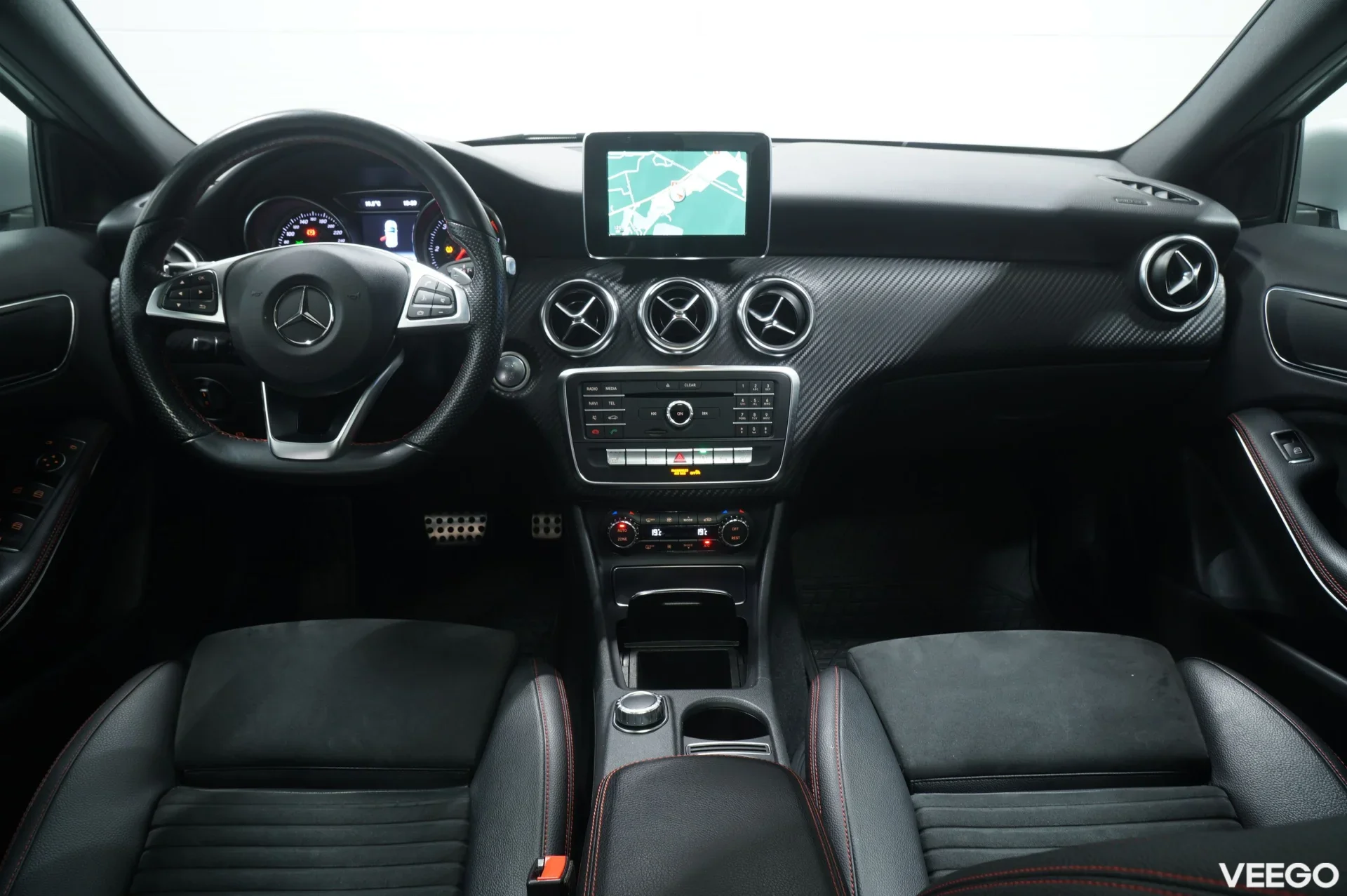 Mercedes-Benz A180 d AMG Pakett 1.5 80kW