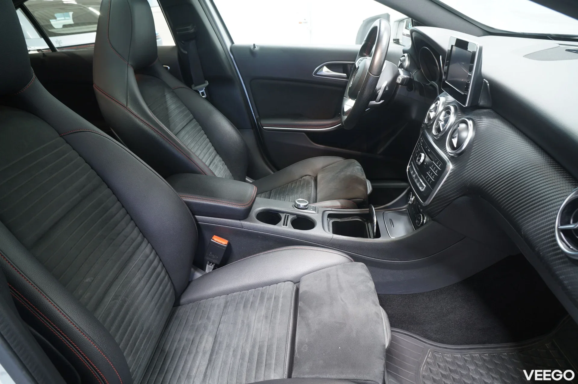 Mercedes-Benz A180 d AMG Pakett 1.5 80kW