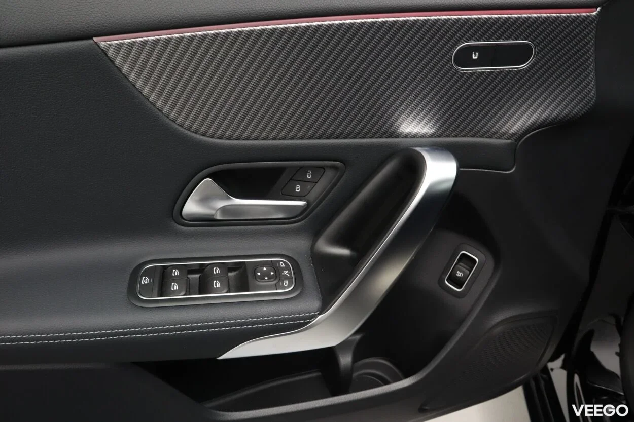 Mercedes-Benz A180 progressive 1.3 100kW