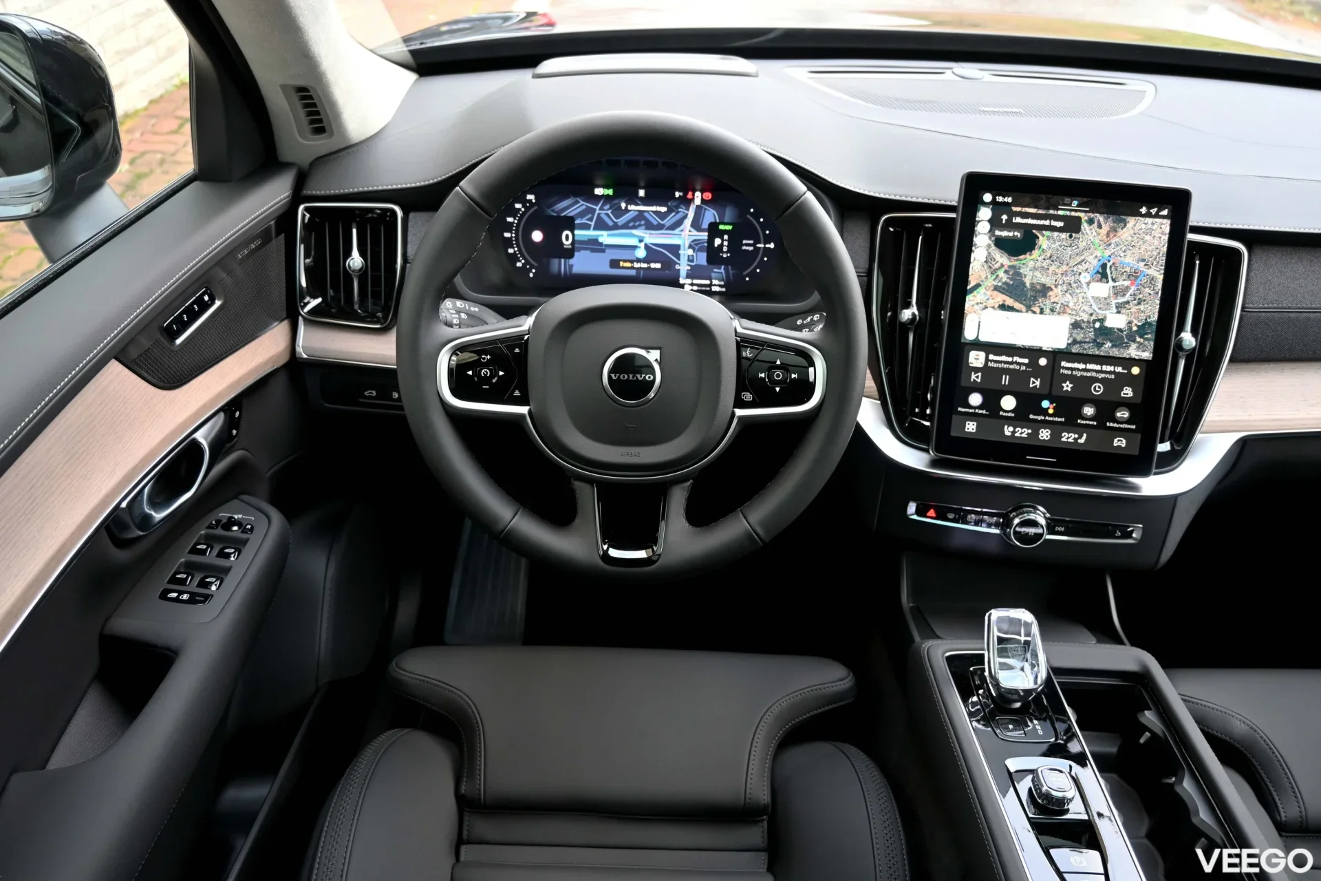 Volvo XC90 T8 TWIN ENGINE AWD H&K ULTRA DARK 7 INTELLI SAFE XENIUM PRO 2 335kW