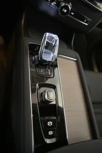 Volvo XC90 T8 TWIN ENGINE AWD H&K ULTRA DARK 7 INTELLI SAFE XENIUM PRO 2 335kW thumbnail
