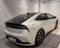 Toyota Prius 112kW thumbnail