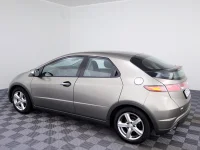 Honda Civic 1.8 104kW thumbnail