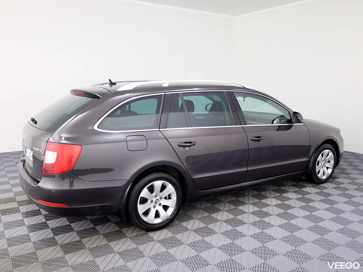 Skoda Superb 1.8 118kW