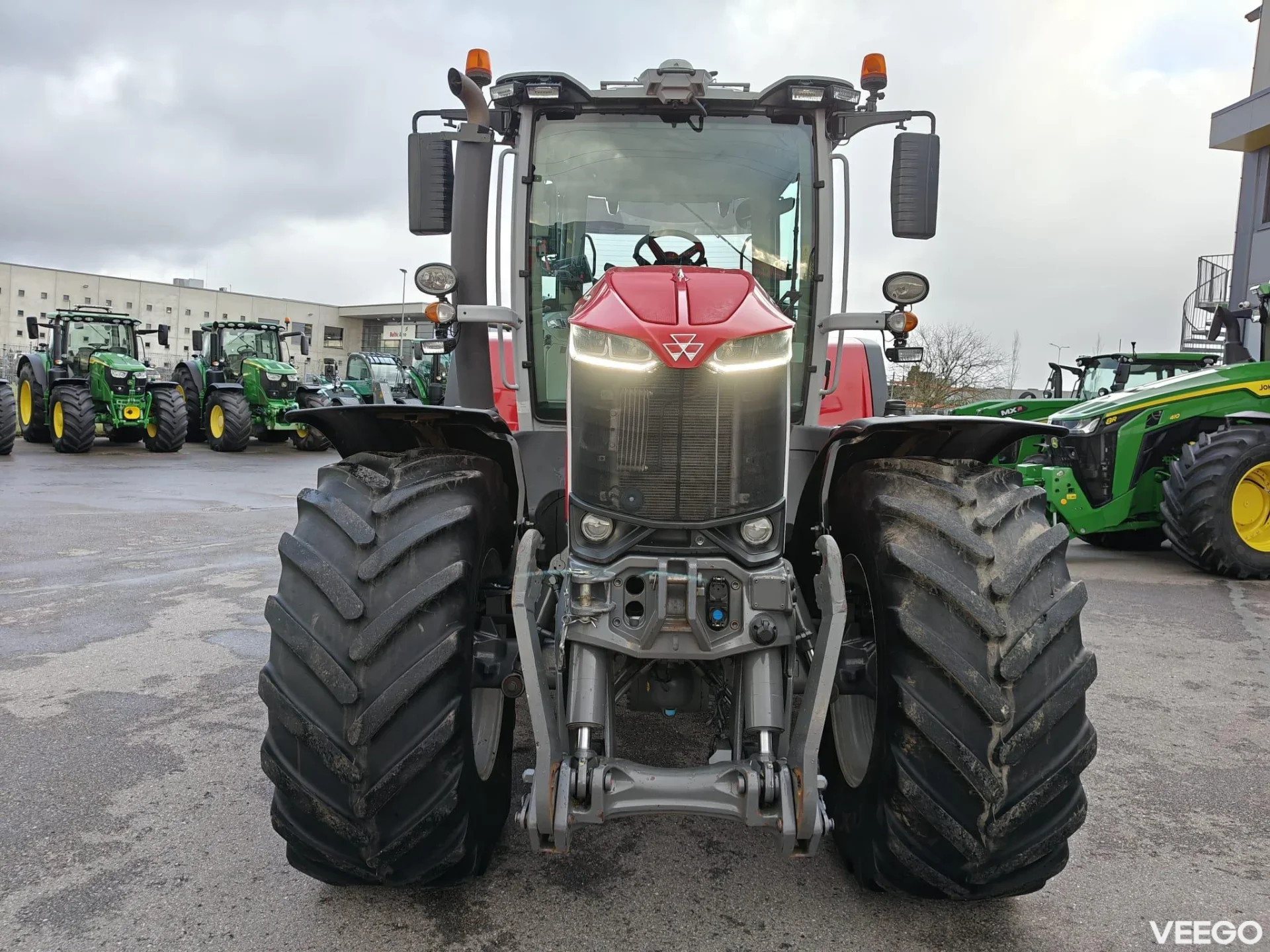 Massey Ferguson 8S.225 Dyna-7 175kW