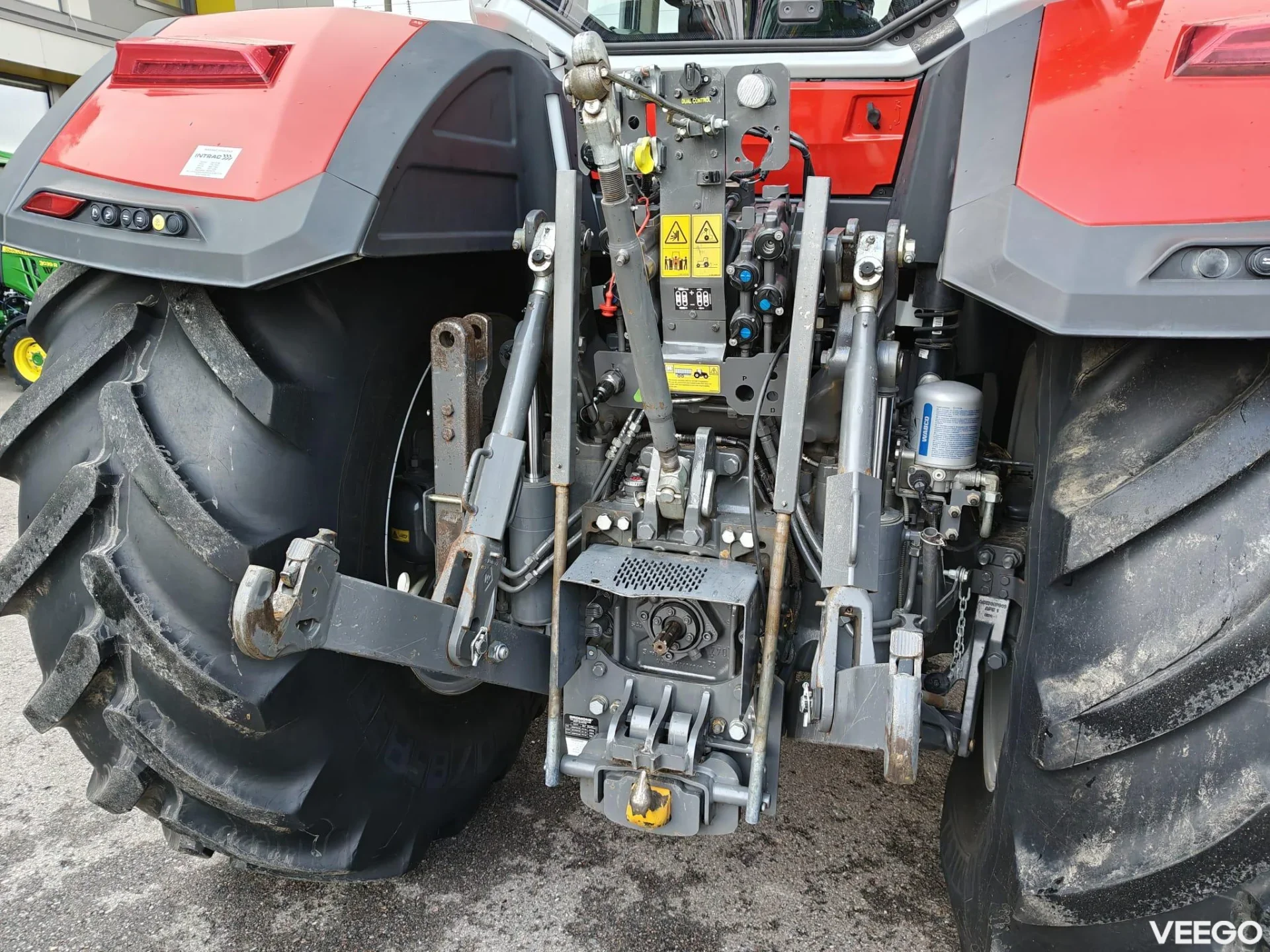 Massey Ferguson 8S.225 Dyna-7 175kW