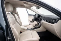 Skoda Superb Combi 4x4 Laurin&Klement 2.0 140kW thumbnail