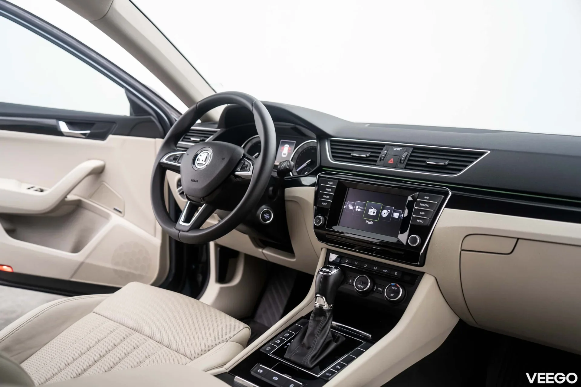 Skoda Superb Combi 4x4 Laurin&Klement 2.0 140kW