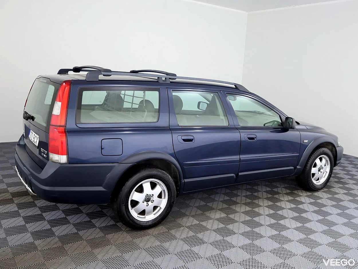 Volvo XC70 2.4 121kW
