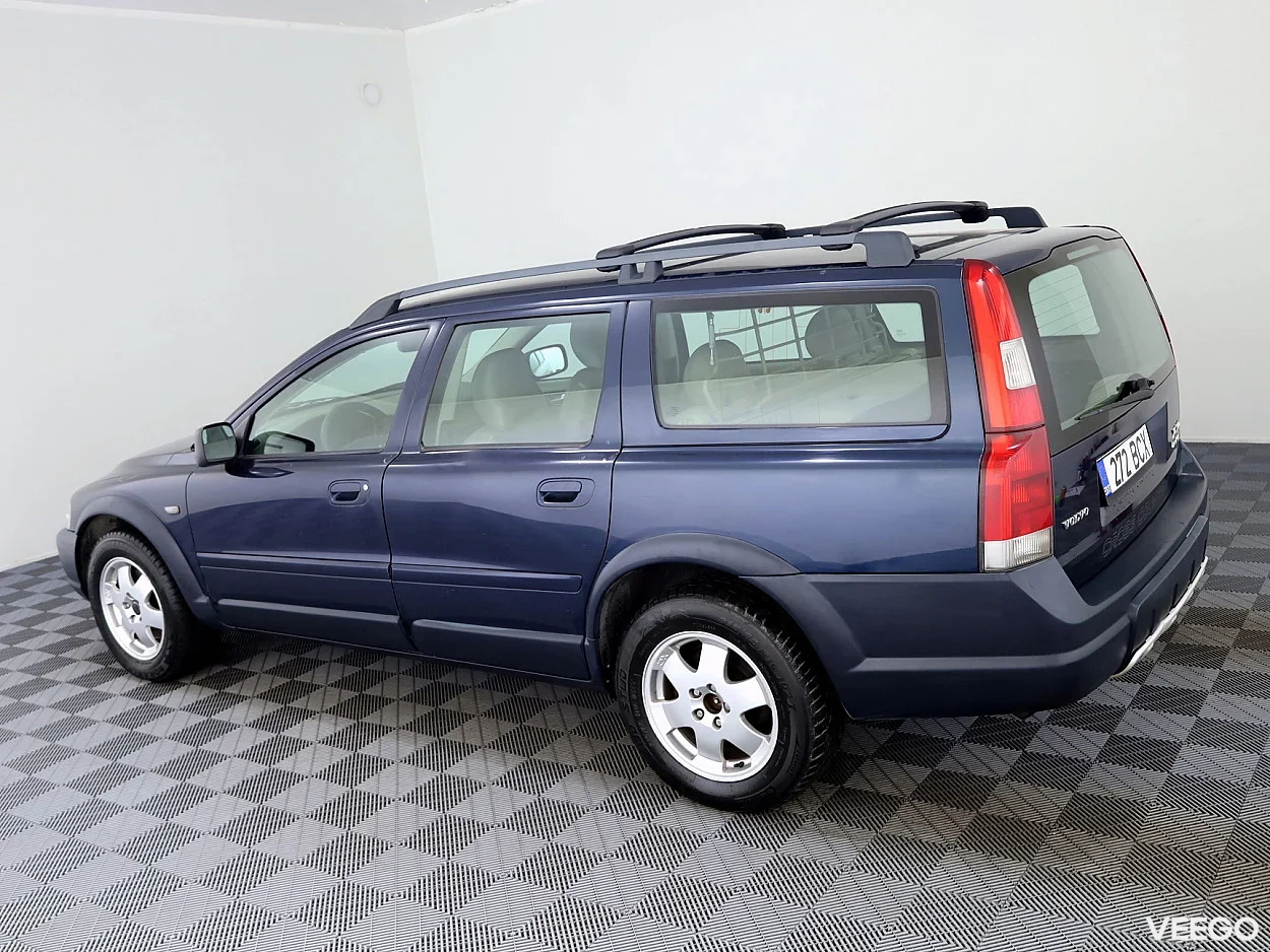 Volvo XC70 2.4 121kW