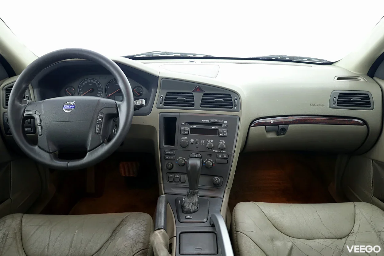 Volvo XC70 2.4 121kW