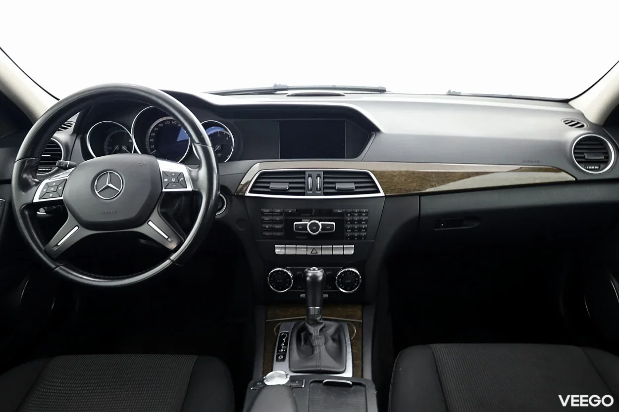 Mercedes-Benz C250 2.1 150kW