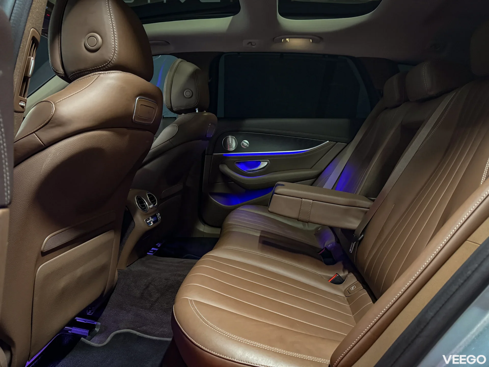 Mercedes-Benz E300 2.0 190kW