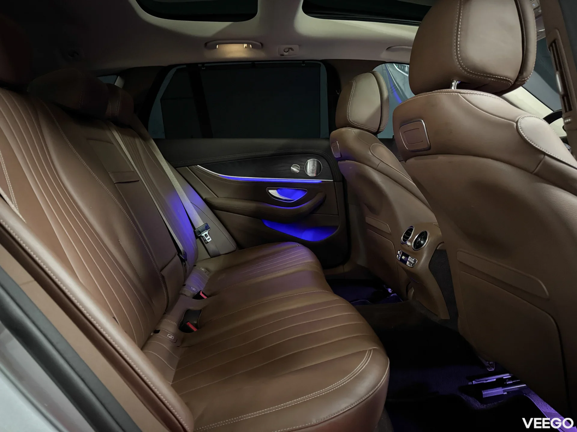 Mercedes-Benz E300 2.0 190kW