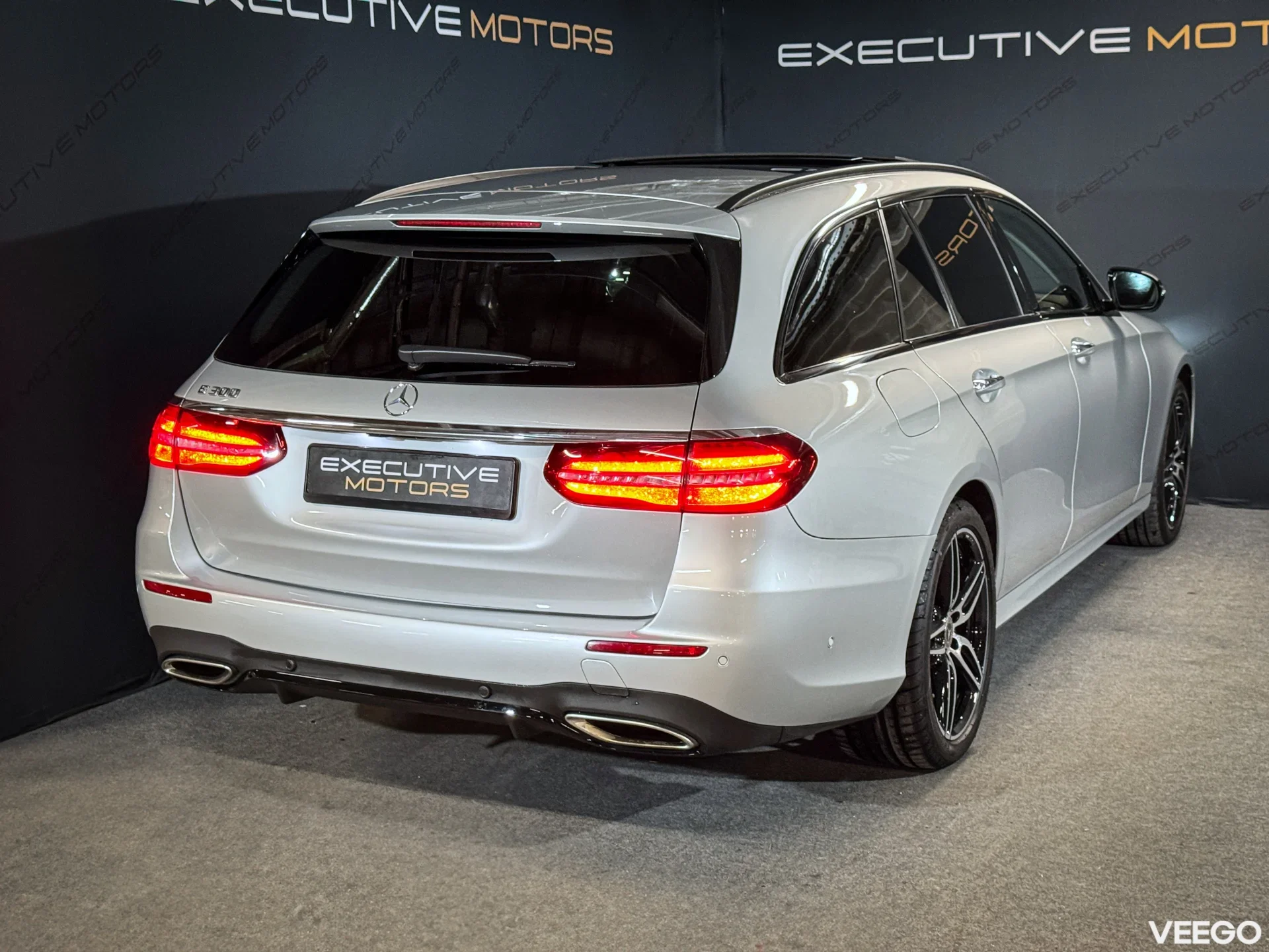 Mercedes-Benz E300 2.0 190kW