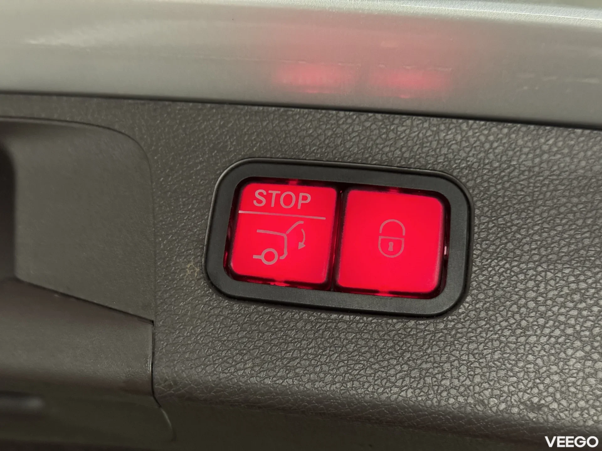 Mercedes-Benz E300 2.0 190kW