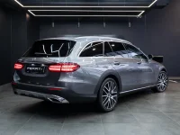 Mercedes-Benz E220 2.0 147kW thumbnail