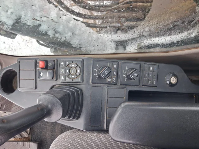 Image of Volvo EC220E