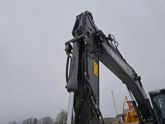 Image of Volvo EC220E