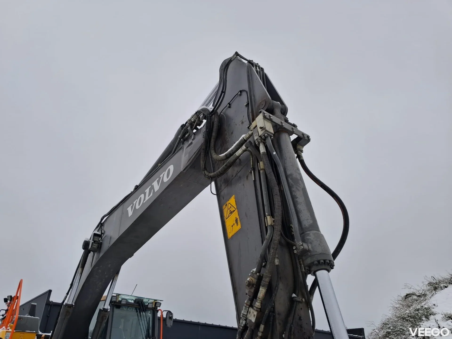 Volvo EC220E