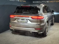 Porsche Cayenne E-Hybrid Sport Design 3.0 250kW thumbnail