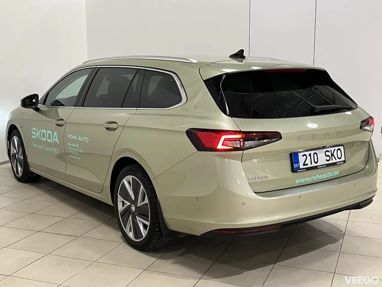 Skoda Superb Combi Selection 1.5 110kW