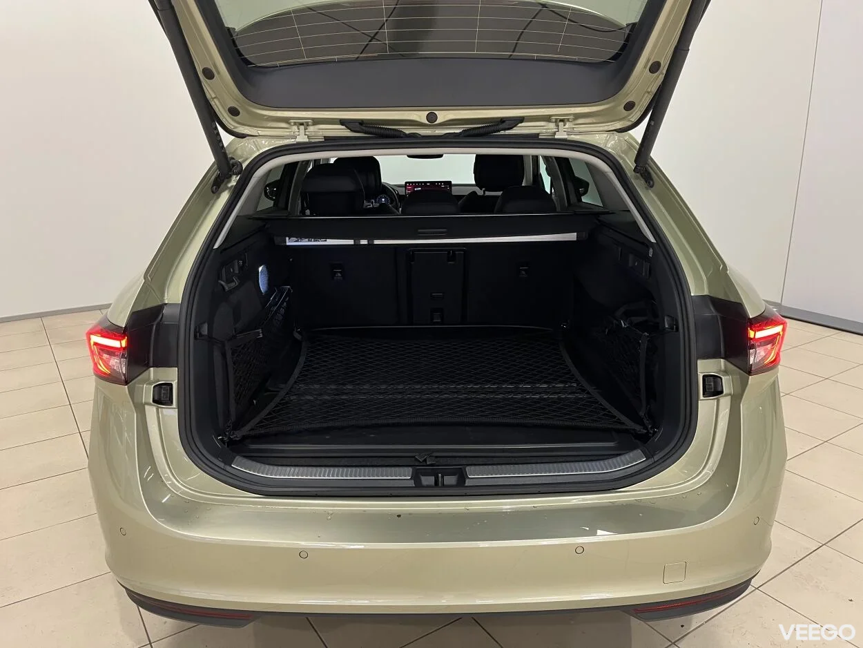 Skoda Superb Combi Selection 1.5 110kW