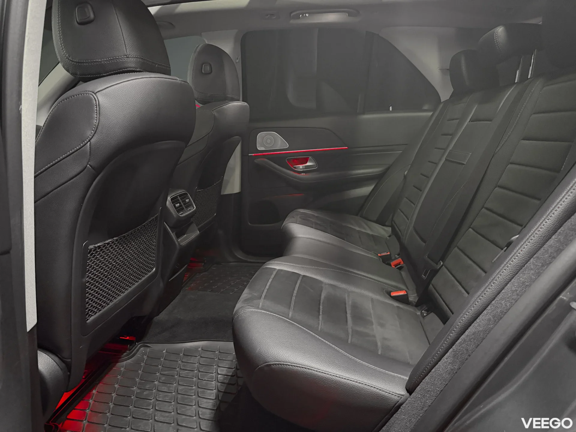 Mercedes-Benz GLE300 2.0 180kW