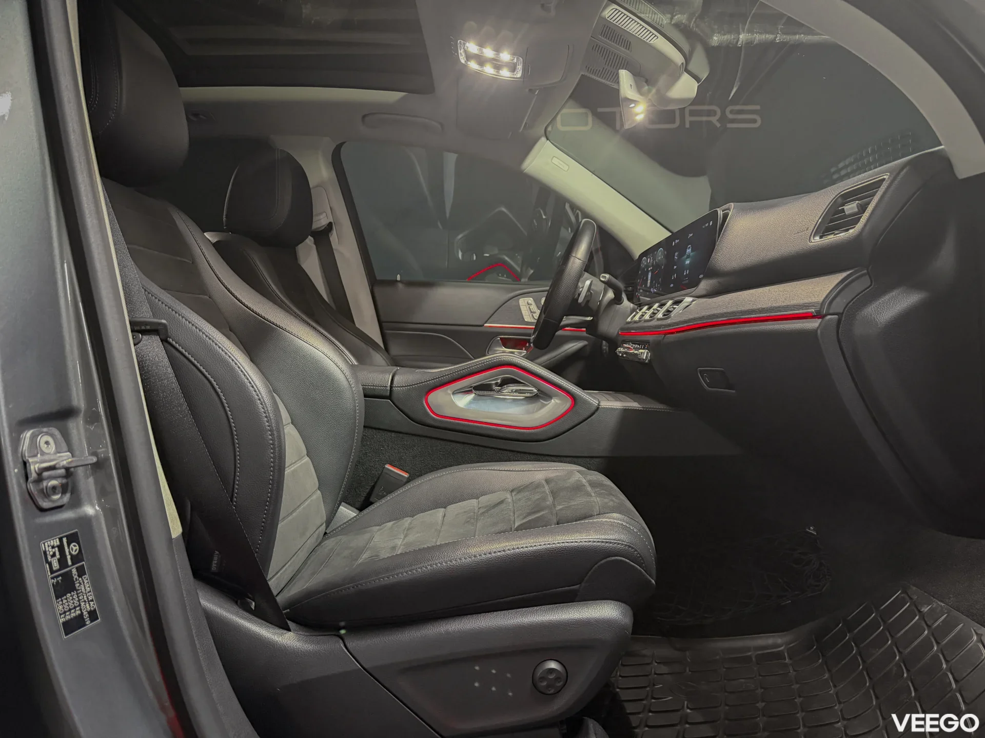 Mercedes-Benz GLE300 2.0 180kW