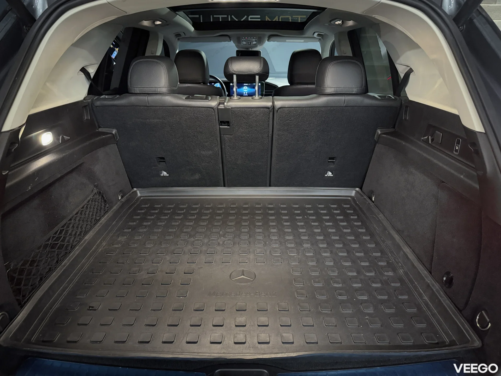 Mercedes-Benz GLE300 2.0 180kW