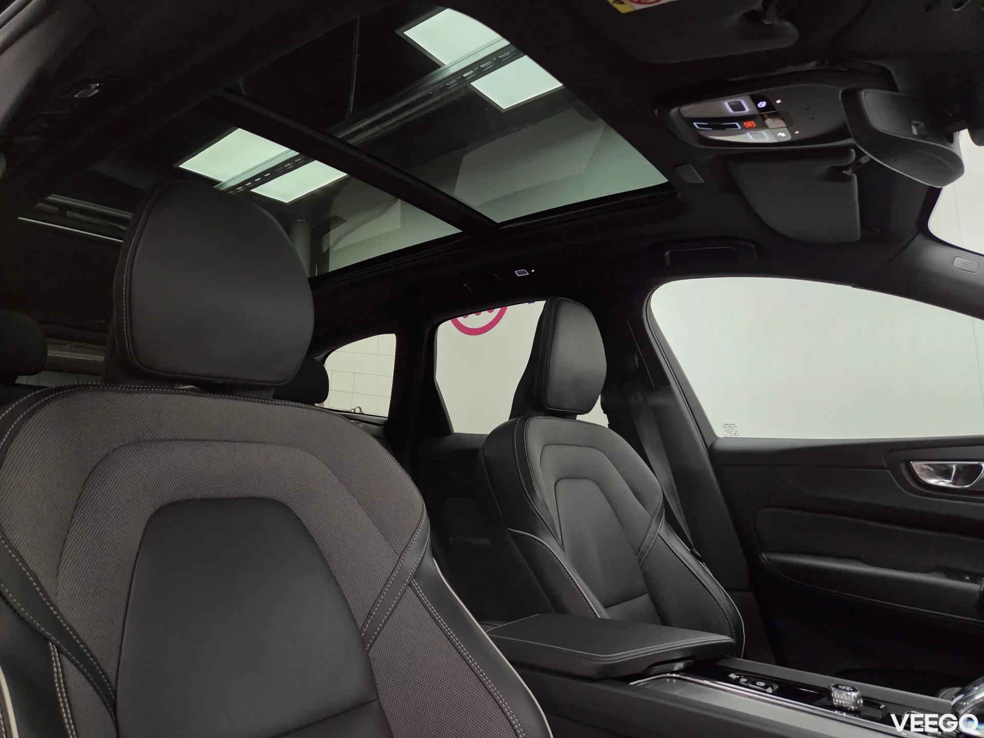 Volvo XC60 AWD PLUS DARK INTELLI SAFE PRO 2.0 B4 KERS Mild Hybrid 145kW