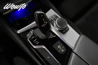 BMW 520 d xDrive Sedan 190HK M Sport /Drag /Värmare /HiFi 140kW thumbnail