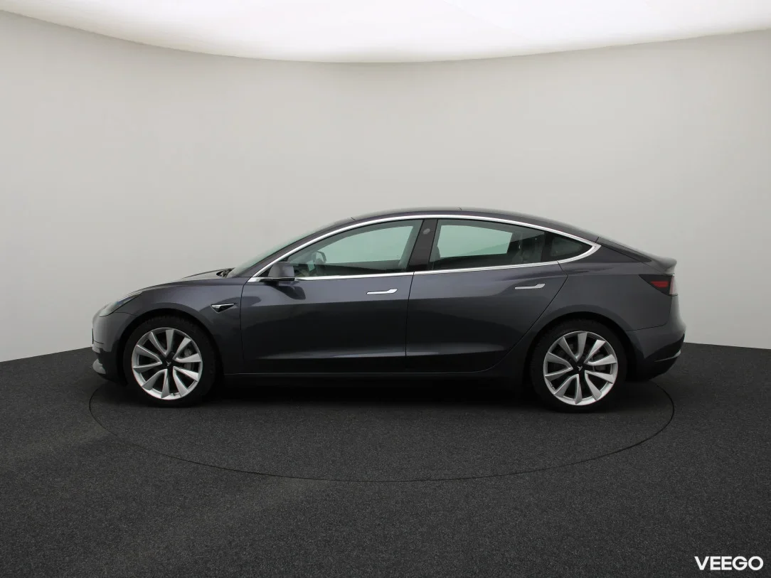 Tesla Model 3 0 175kW