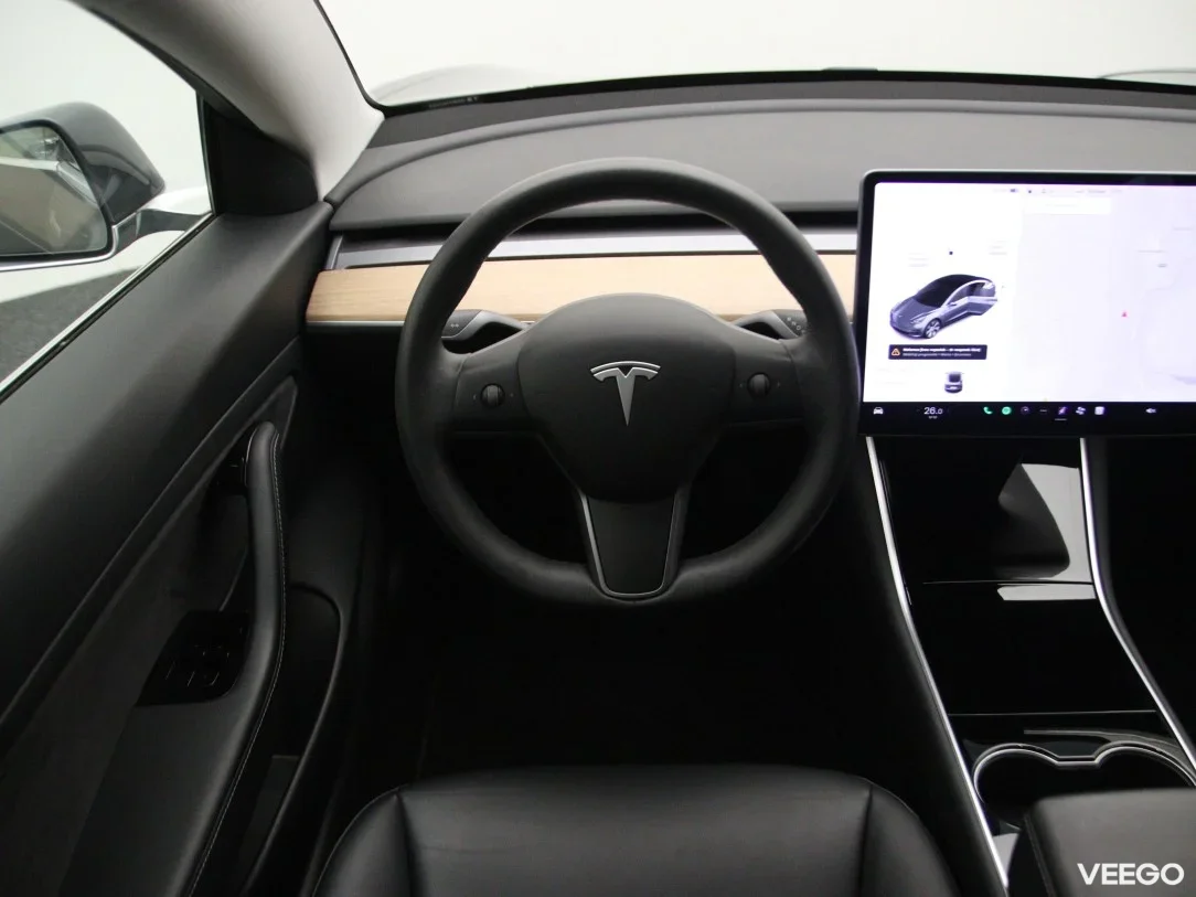 Tesla Model 3 0 175kW