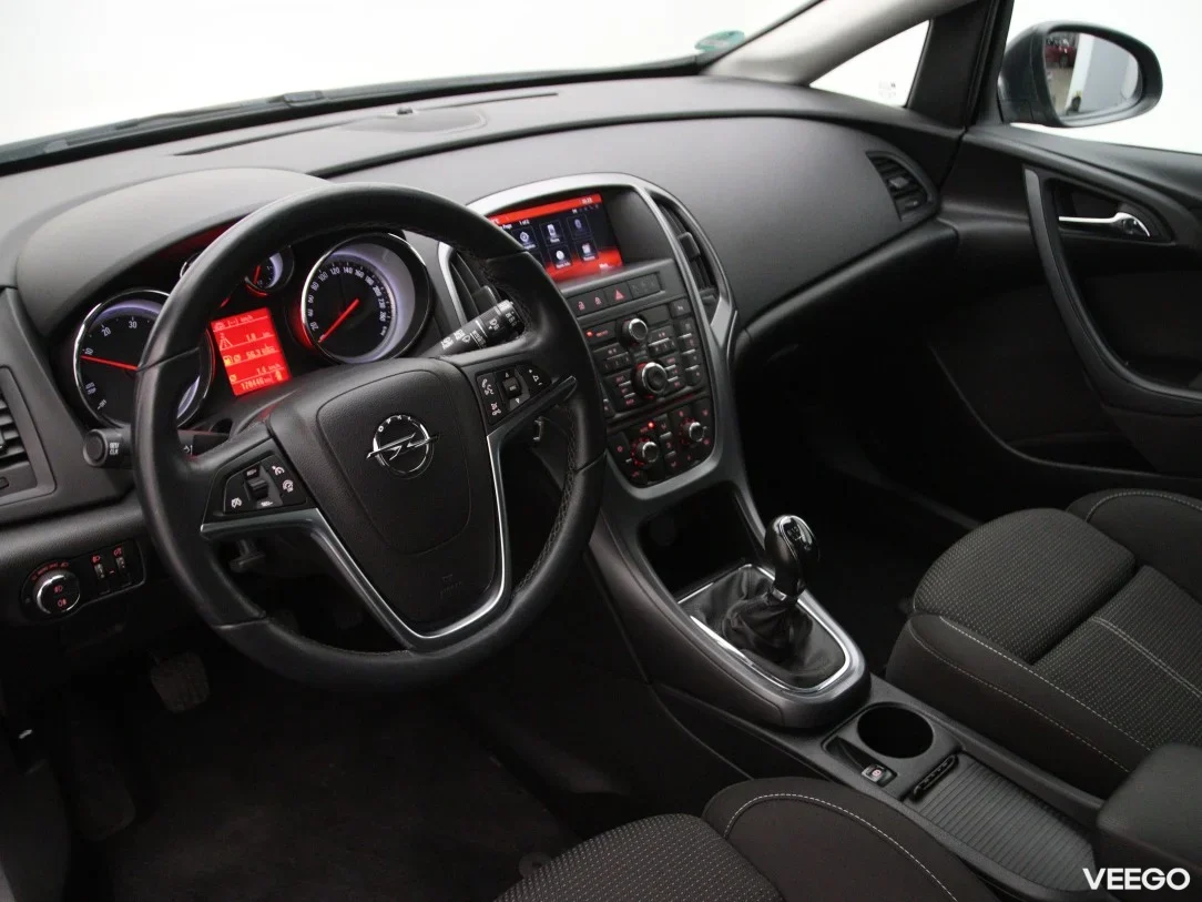 Opel Astra 1.6 100kW