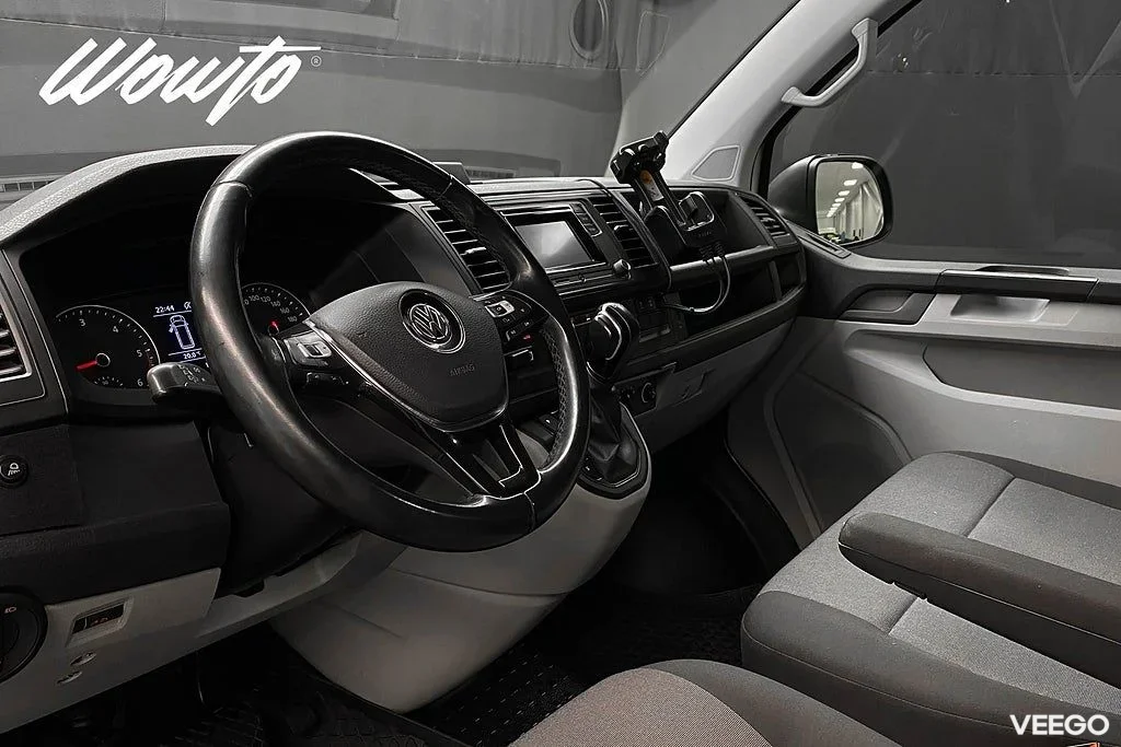 Volkswagen Transporter 2.0 TDI 4M DSG 150HK L2 3-Sits /Moms 110kW