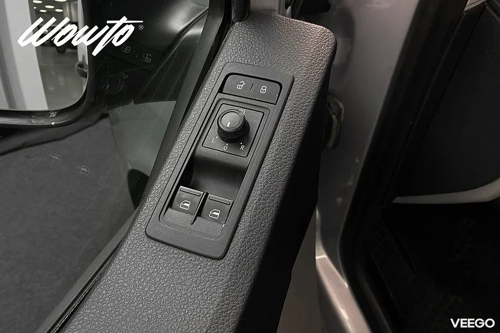 Volkswagen Transporter 2.0 TDI 4M DSG 150HK L2 3-Sits /Moms 110kW