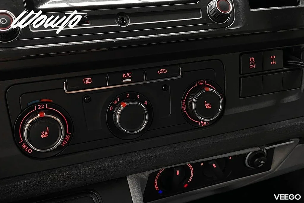 Volkswagen Transporter 2.0 TDI 4M DSG 150HK L2 3-Sits /Moms 110kW