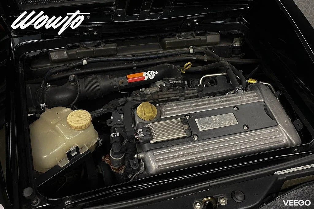 Opel Speedster 2.2 NA 147HK Manuell / Skinn / Cab 108kW