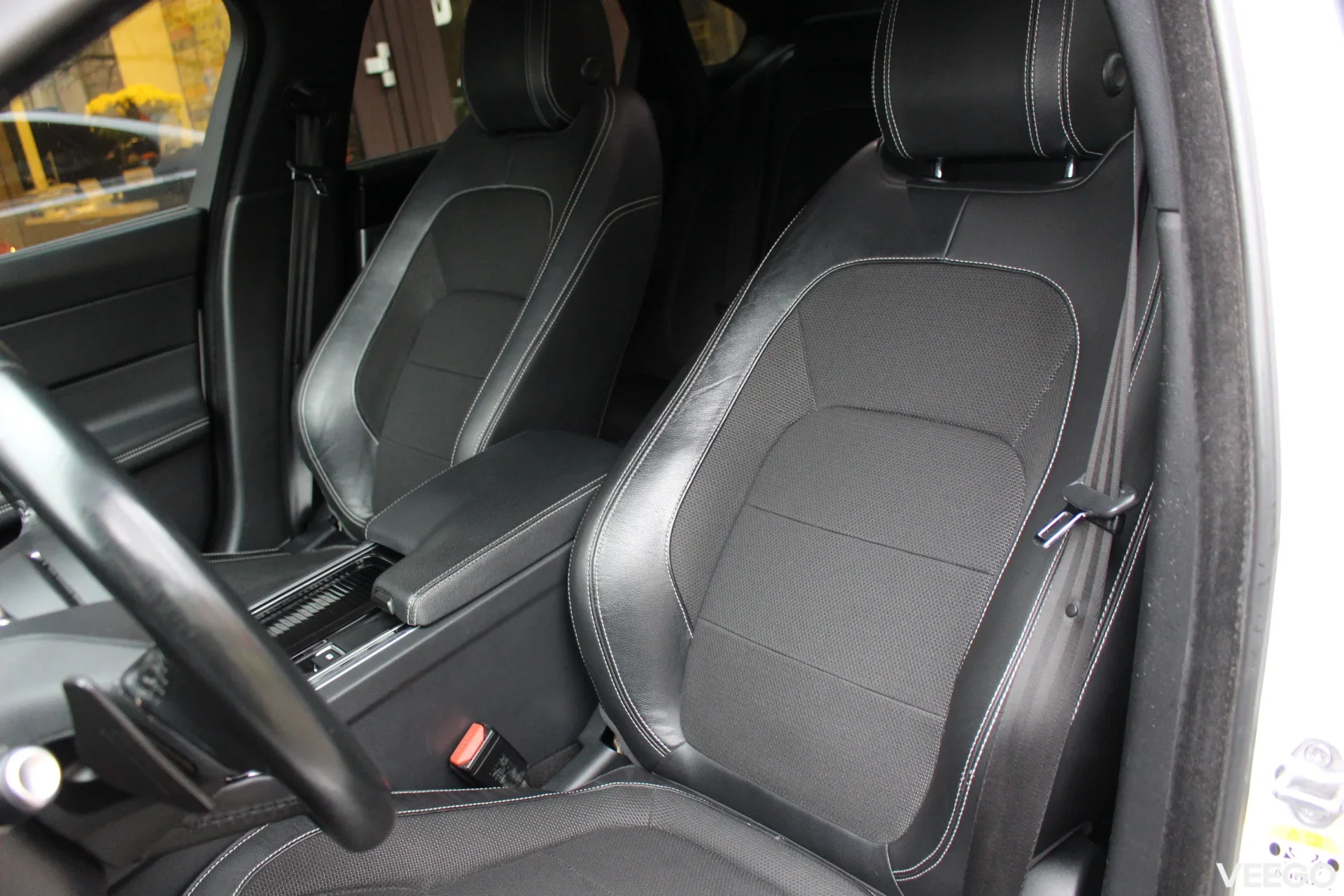 Jaguar XF X260 3.0d R-Sport 3.0 221kW