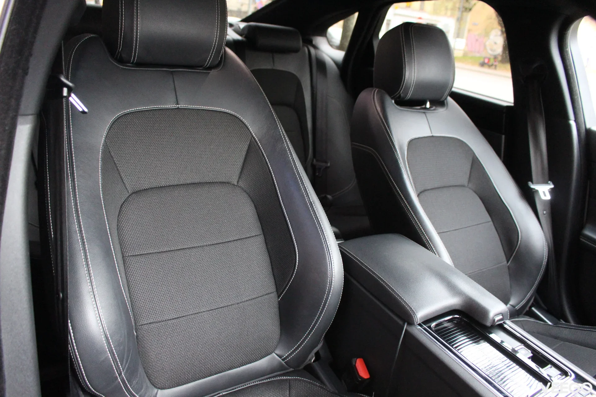 Jaguar XF X260 3.0d R-Sport 3.0 221kW