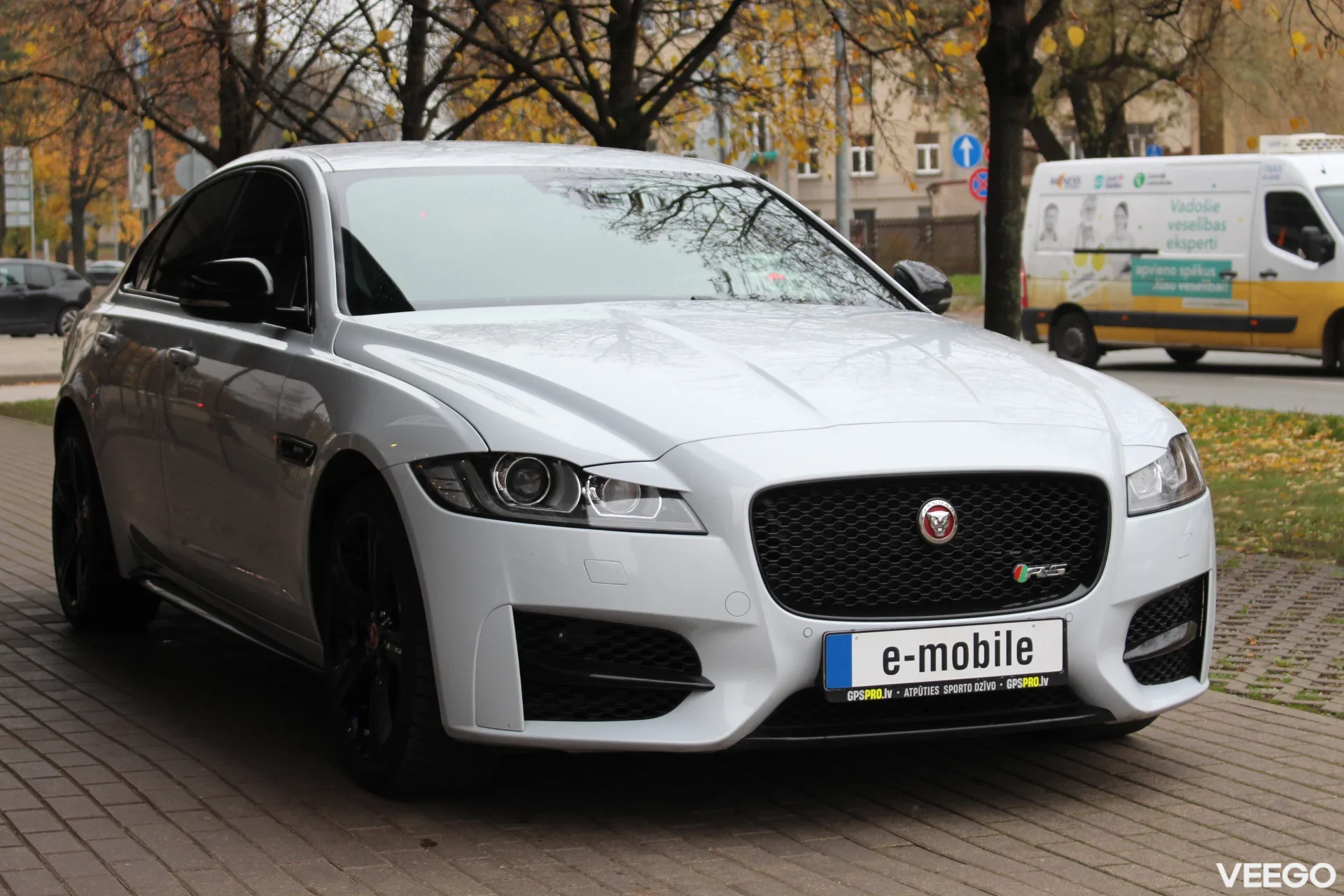 Jaguar XF X260 3.0d R-Sport 3.0 221kW