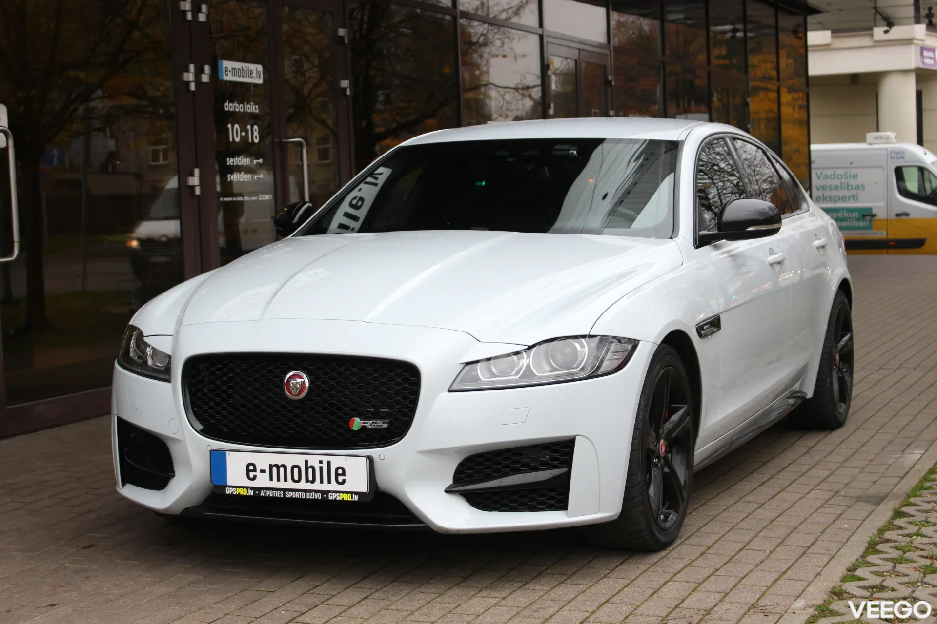 Jaguar XF X260 3.0d R-Sport 3.0 221kW