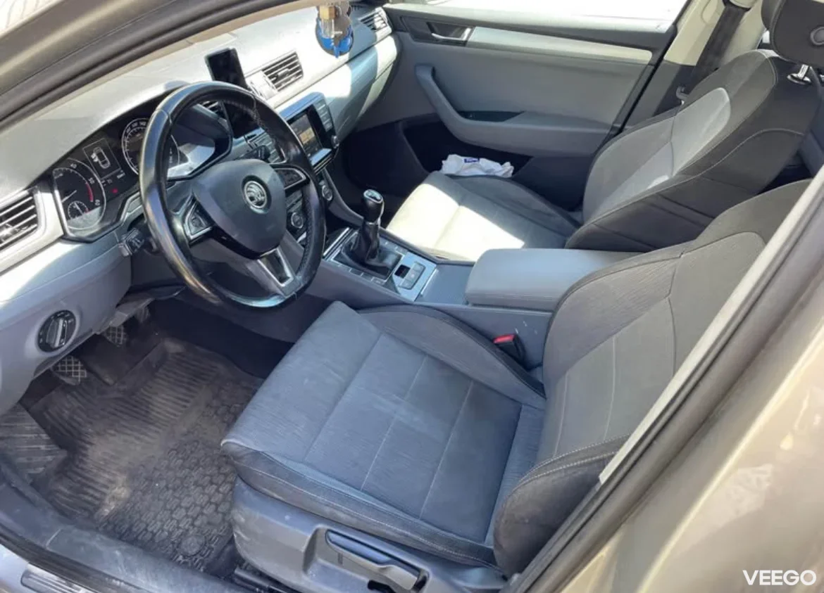 Skoda Superb superb 2.0 110kW