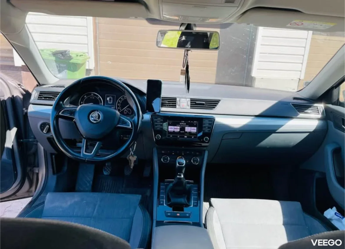 Skoda Superb superb 2.0 110kW