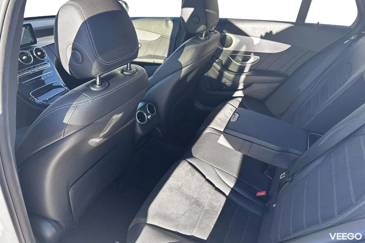 Mercedes-Benz C220 d AMG pakett 2 143kW