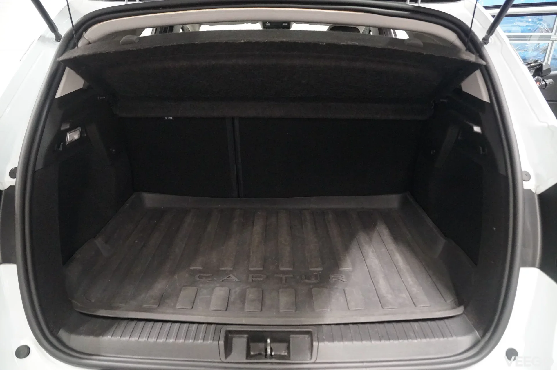 Renault Captur Intens Mild Hybrid 1,3 TCe 140hj EDC 1.3 103kW