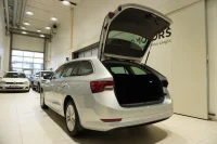 Skoda Octavia AMBITION COMBI 1 81kW thumbnail